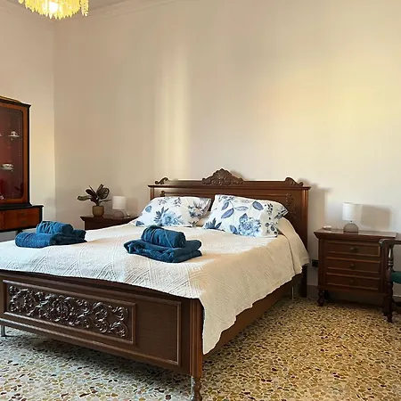 Lucia Apartment *